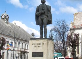 Statuia lui Avram Iancu din Turda